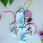 festive wax sachets for gifting in decorative packaging